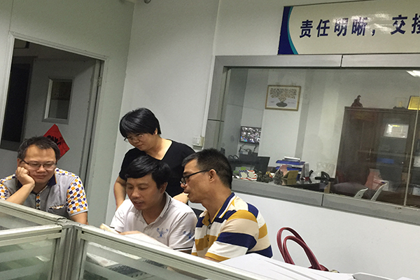 珠三角塑膠模具定制廠(chǎng)家，就是省心省力還省時(shí)?。?！